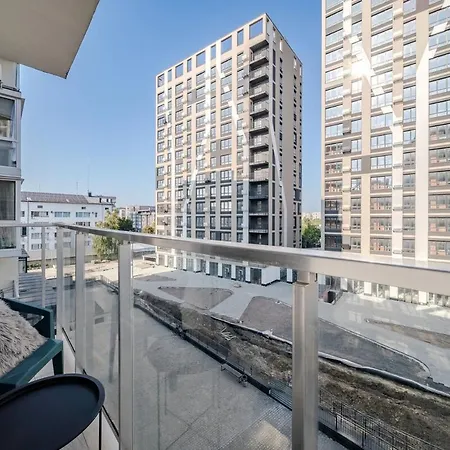 Modern In A New Building Near The Center Free Parking Apartment Lemberg