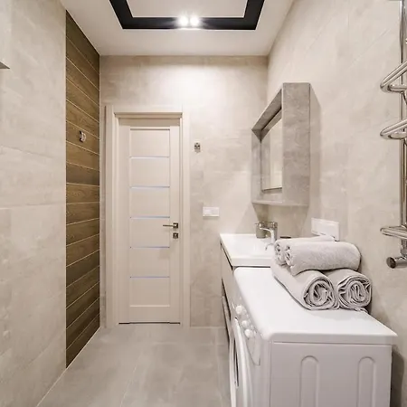 Modern In A New Building Near The Center Free Parking