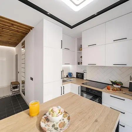 Modern In A New Building Near The Center Free Parking