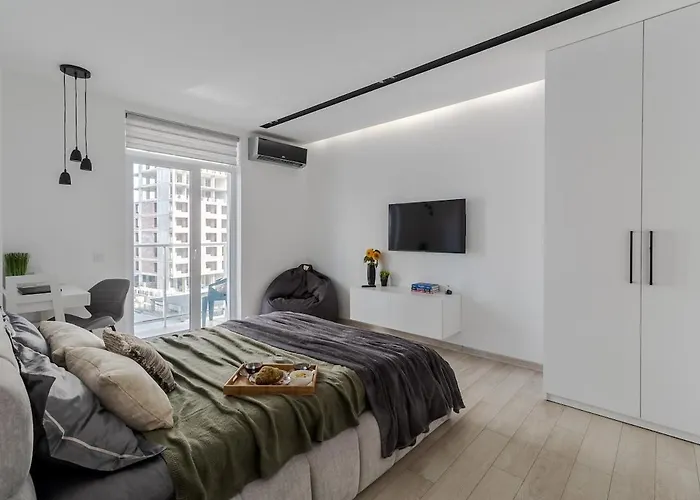 Modern In A New Building Near The Center Free Parking * לבוב