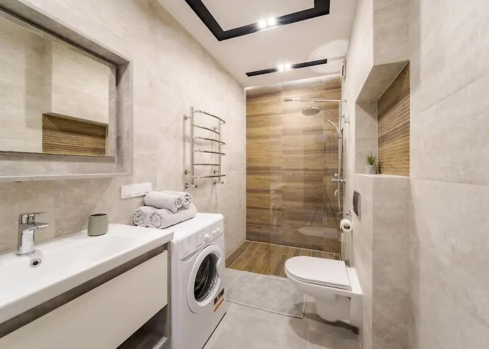 Modern In A New Building Near The Center Free Parking Апартаменты *