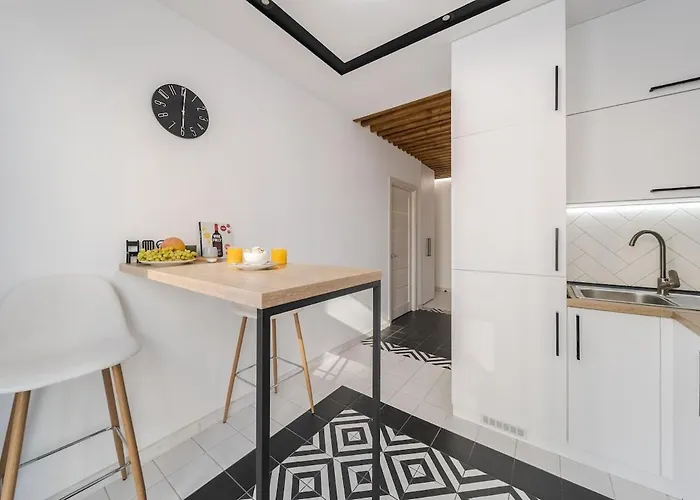 Апартаменты Modern In A New Building Near The Center Free Parking Львов